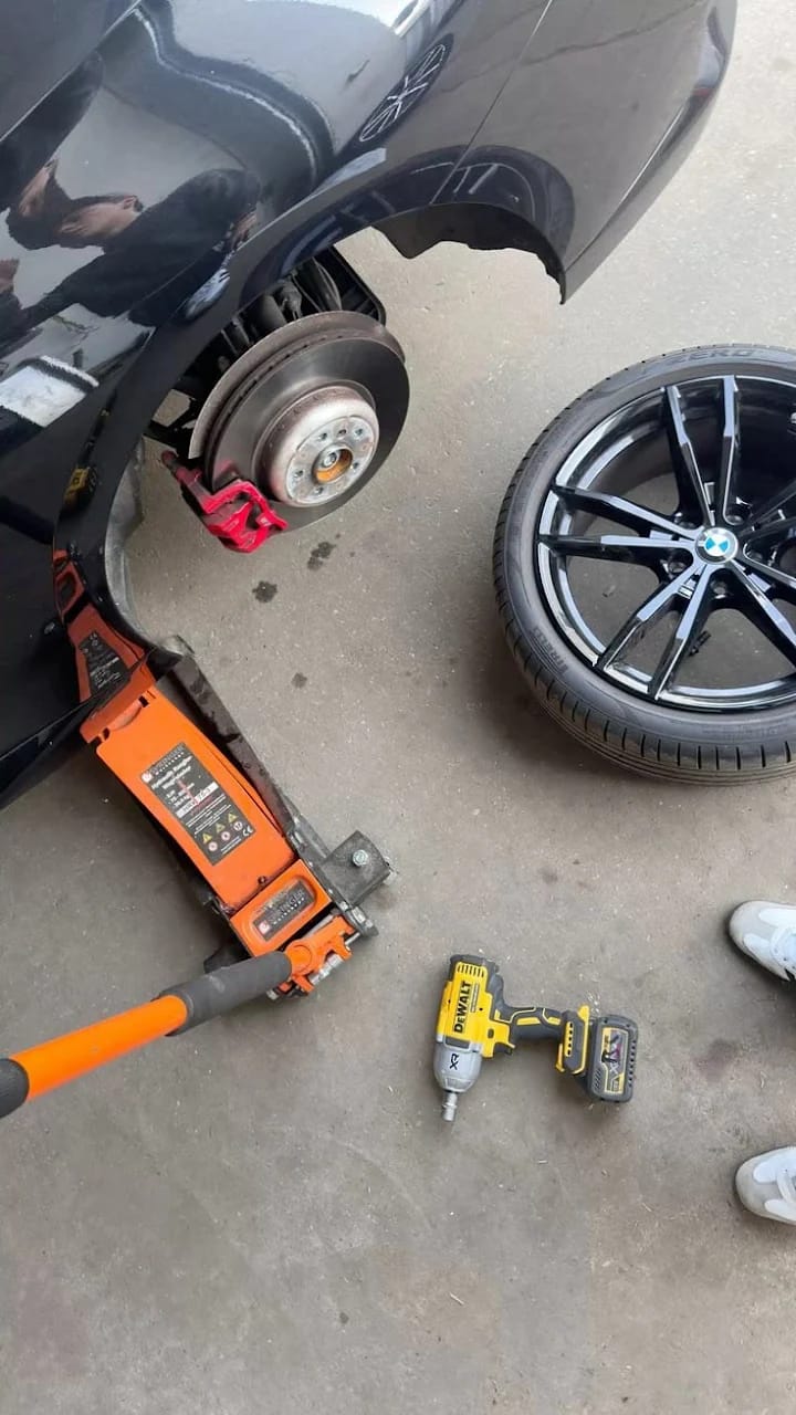 Wheel and brake service in progress